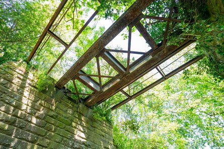 Pont et ancienne voie de chemin de fer de coin sur seille