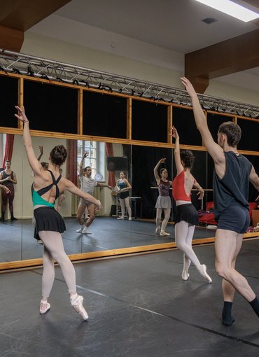 Répétition de la troupe du ballet de l'opéra-théâtre de metz