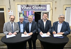 Signature de la première concession de revitalisation artisanale et commerciale